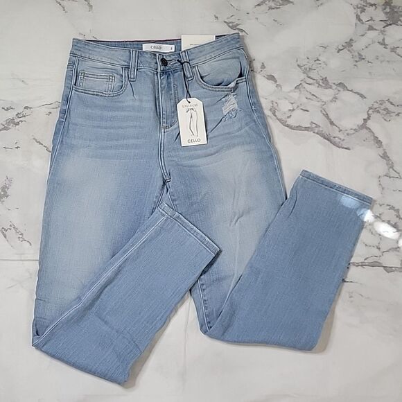 Cello Lightwash Girlfriend Jeans - Picture 2 of 6